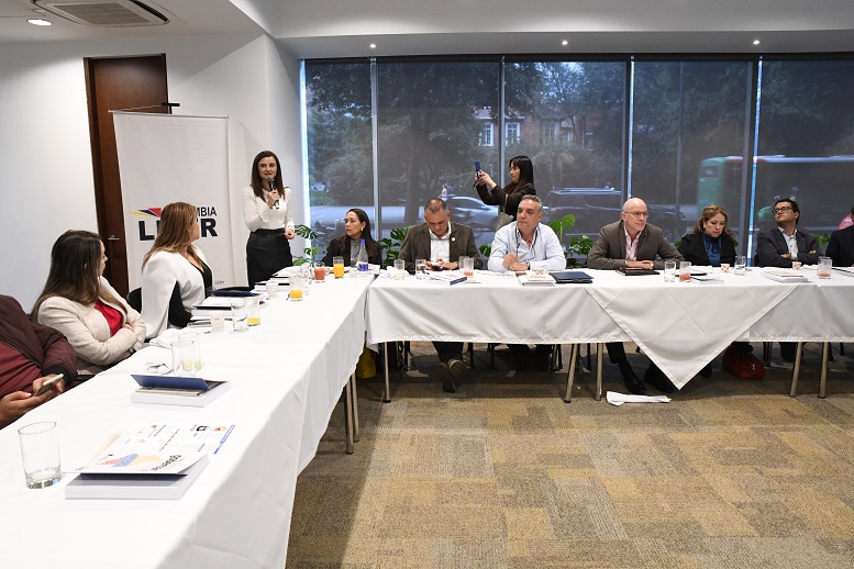 Directora IGAC en Foro Semana y Colombia Líder